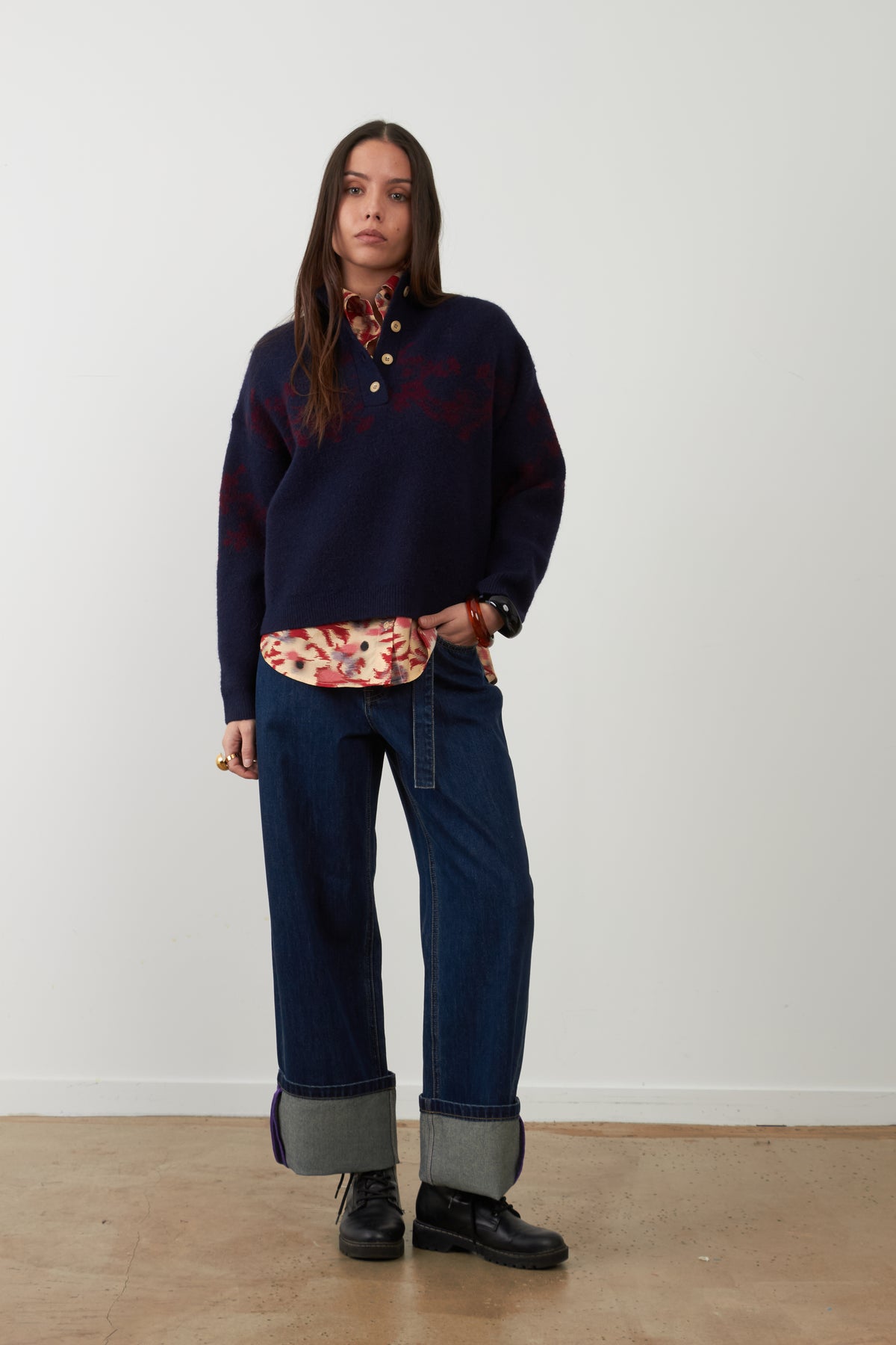 Pull à motifs floraux col camionneur Égée - Navy et Burgundy