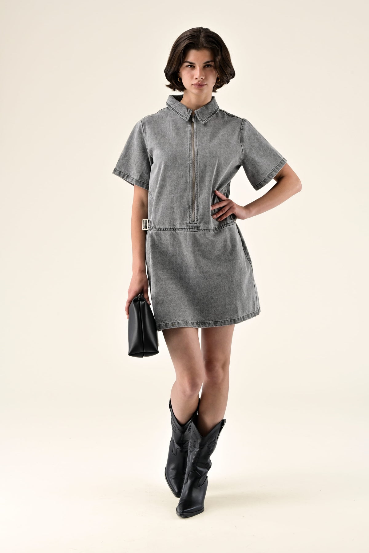 Robe Mahena