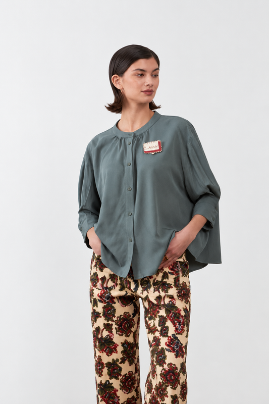 Blouse avec badge Love Simone - Bleu Brume