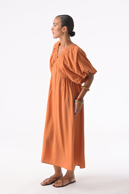 Robe Manoa