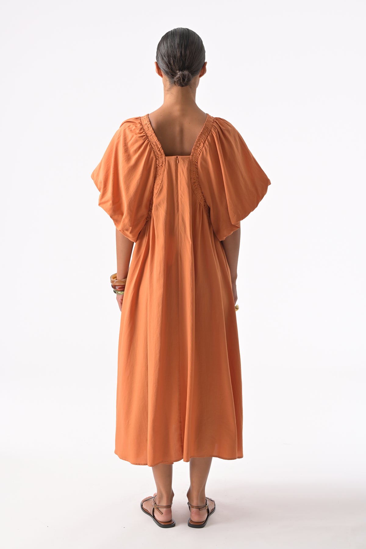 Robe Manoa