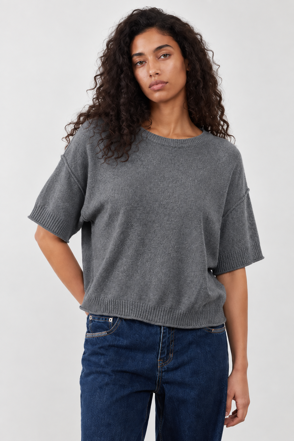 Pull col rond manches courtes Beata - Gris