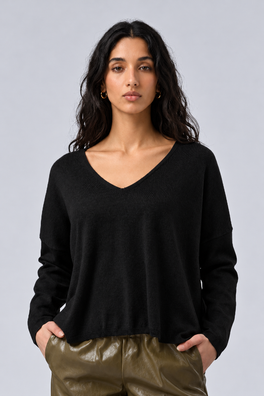 Pull mérinos col V Leila Essentiel - Noir