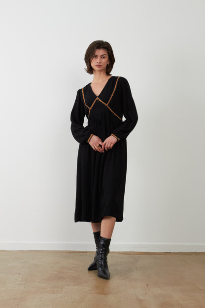 Robe brodée midi col V Gina - Noir