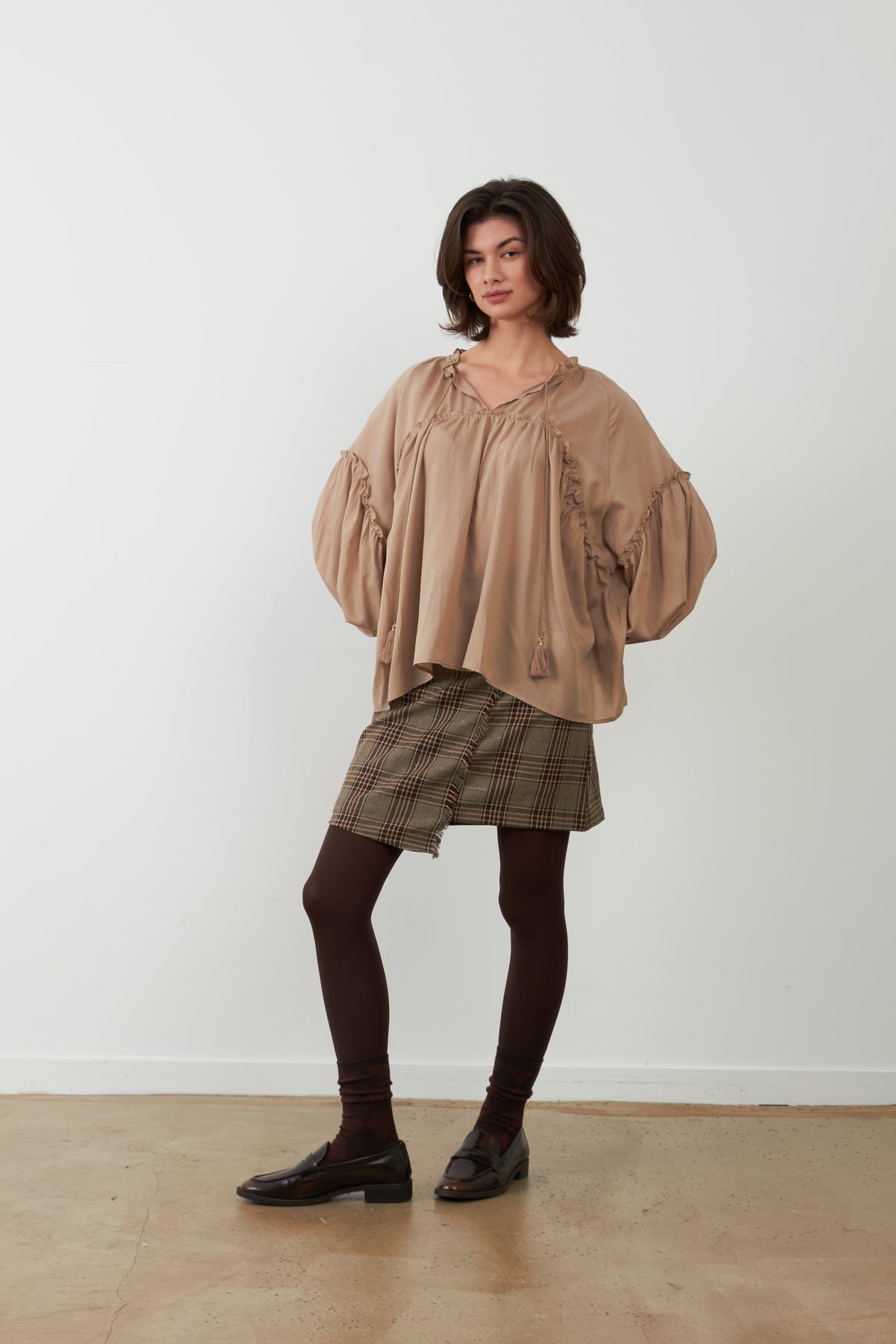 Top Nellie - Greige