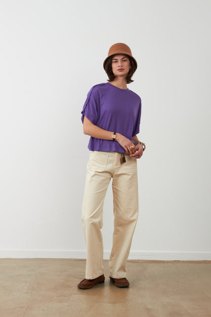 T-shirt col rond avec des épaules travaillées Delta - Violet