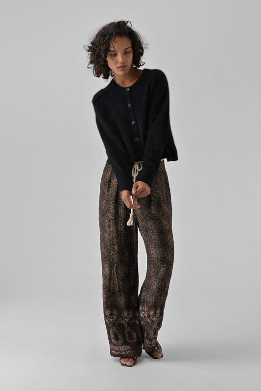 Pull Azmara
