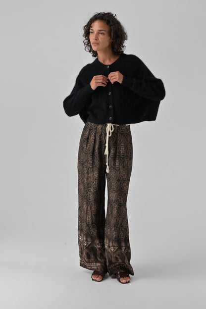 Pull Azmara