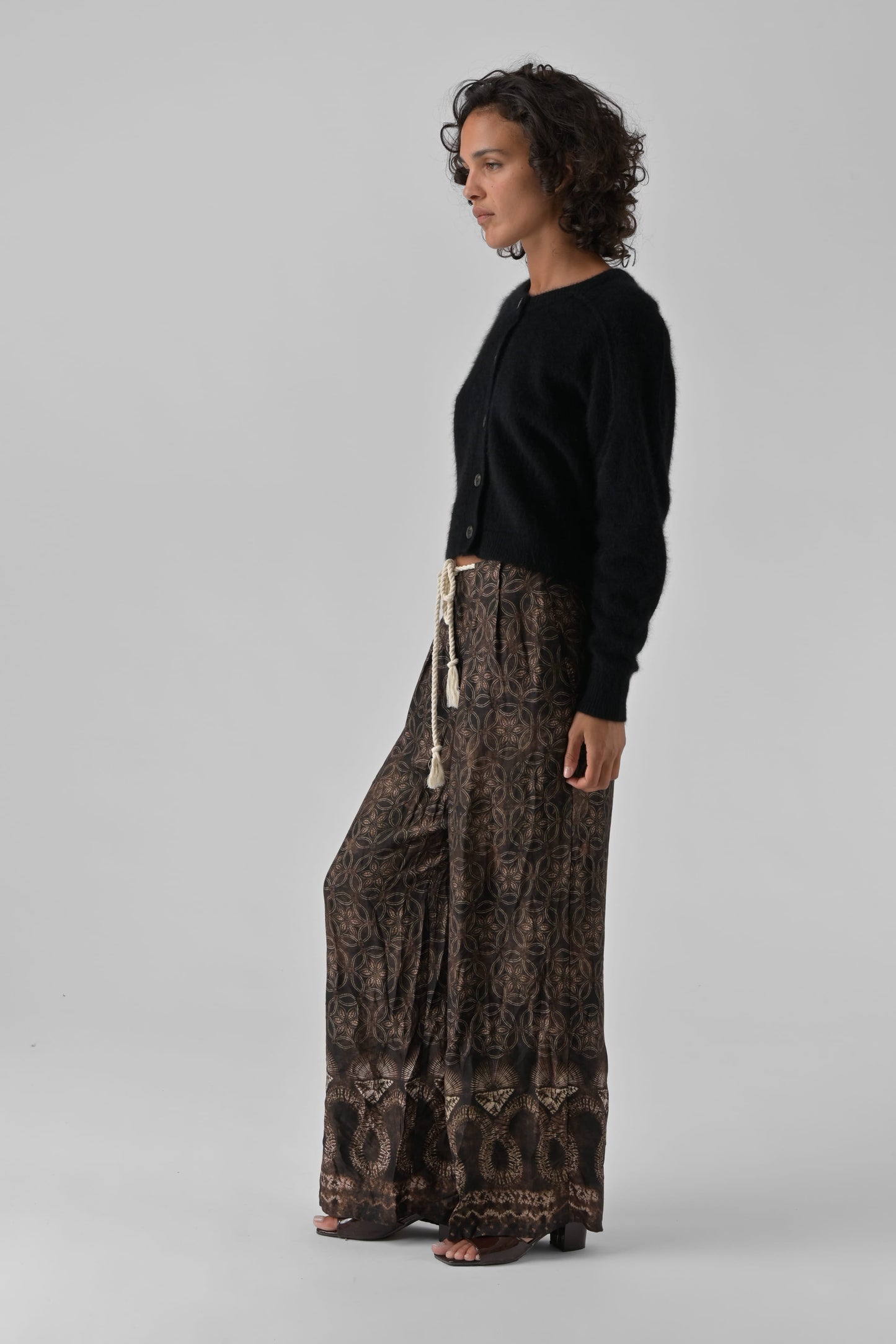 Pull Azmara