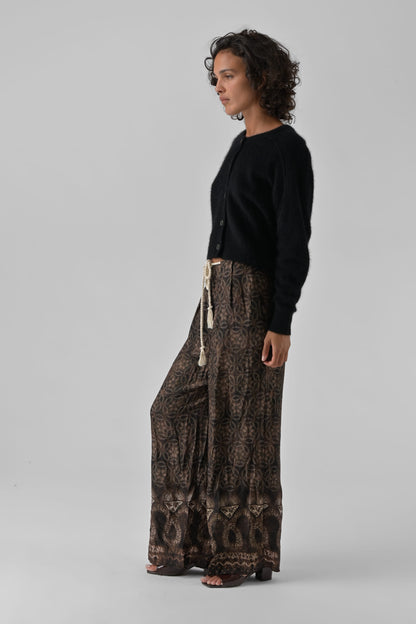 Pull Azmara