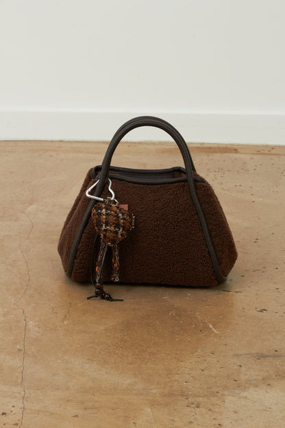 Sac à main trapèze en fausse fourrure Milo - Choco